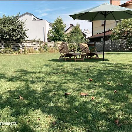 Huge Bbq Garden 2, Spacious Flat, Ac, Free Parking 2 Ljubljana Kültér fotó