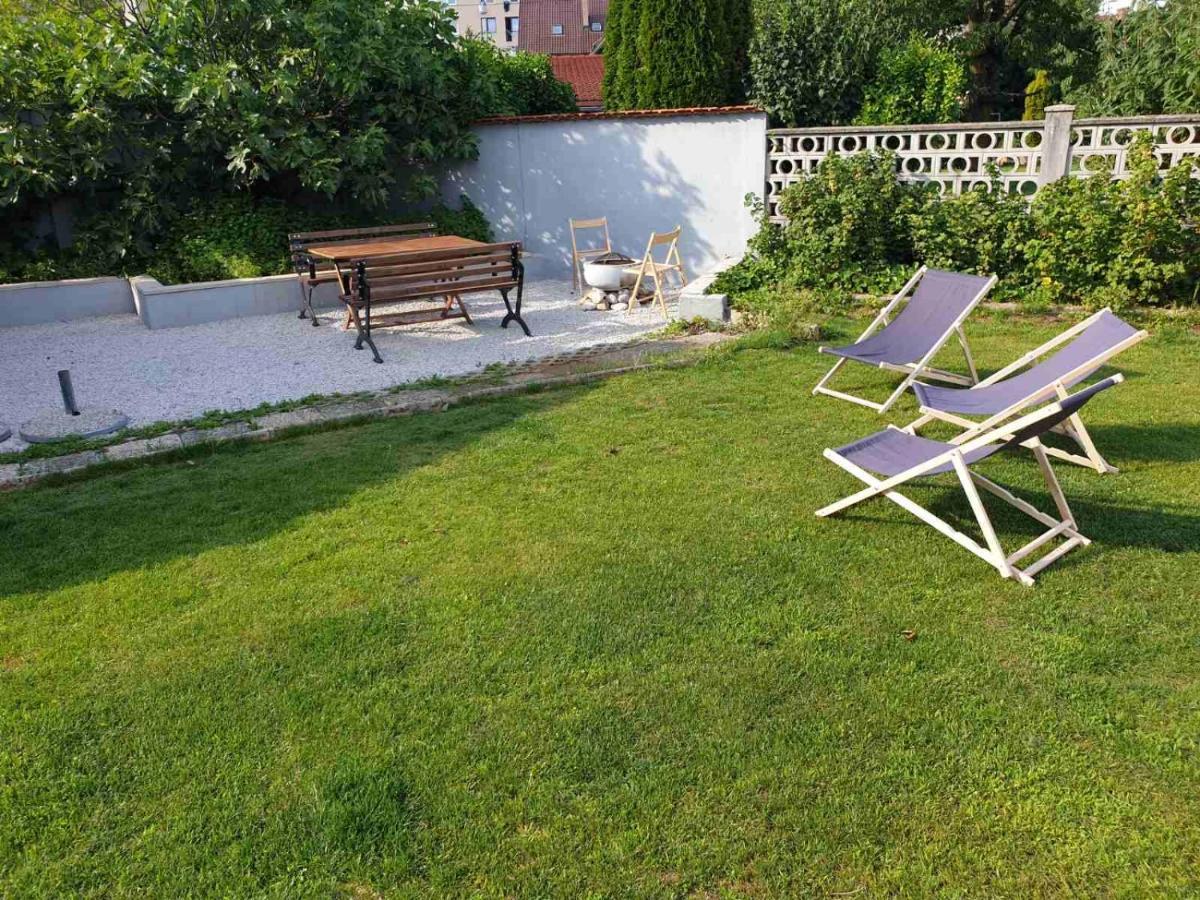 Huge Bbq Garden 2, Spacious Flat, Ac, Free Parking 2 Ljubljana Kültér fotó